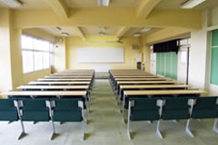 大学1号館 校舎内